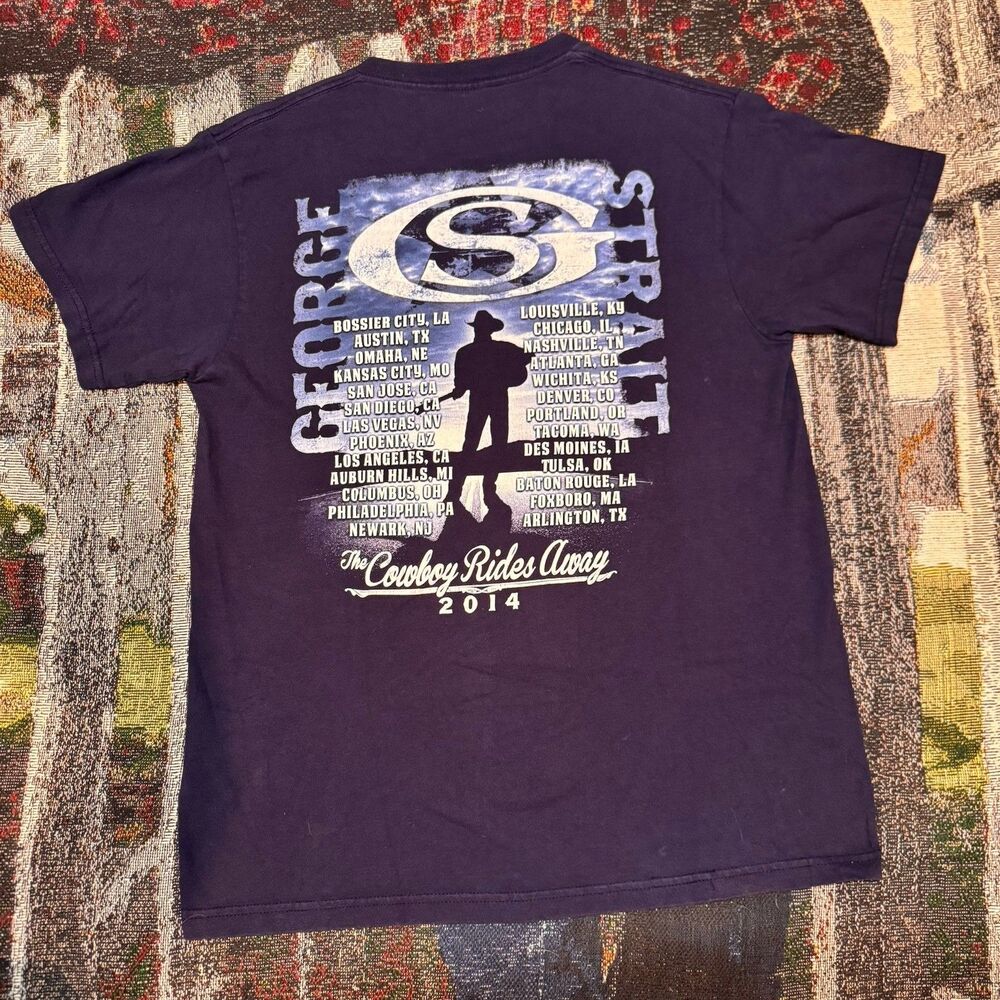 George Strait Concert Shirt Cowboy Rides Away T-shirt Size M - Picture 2 of 2